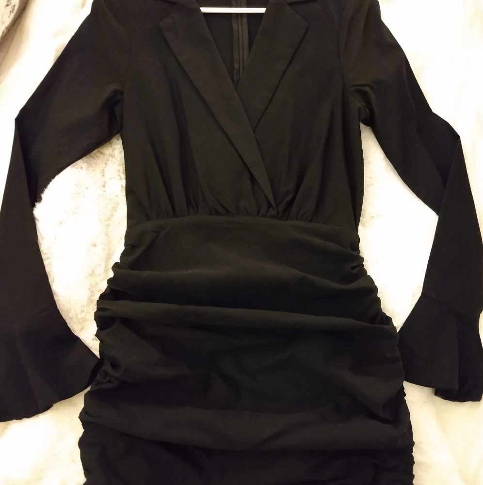 Dress - Picture 2 of 4